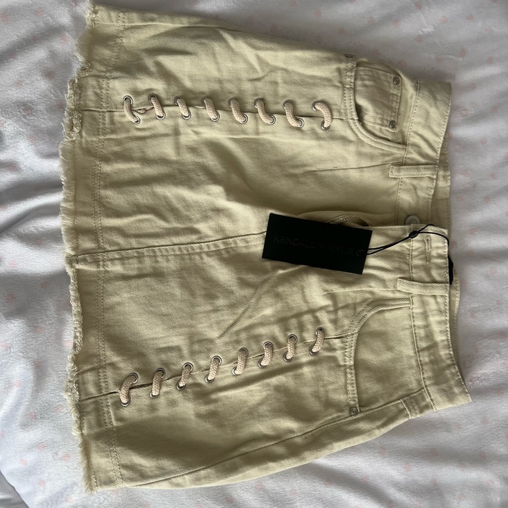 Kendall & Kylie Cream Mini Skirt